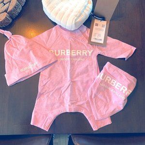 Burberry baby outfit